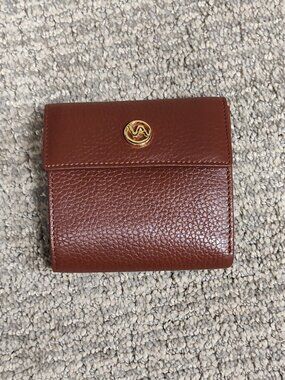 New in Box! Women's Valentina Italian Pebbled Leather Wallet -Tobacco Color